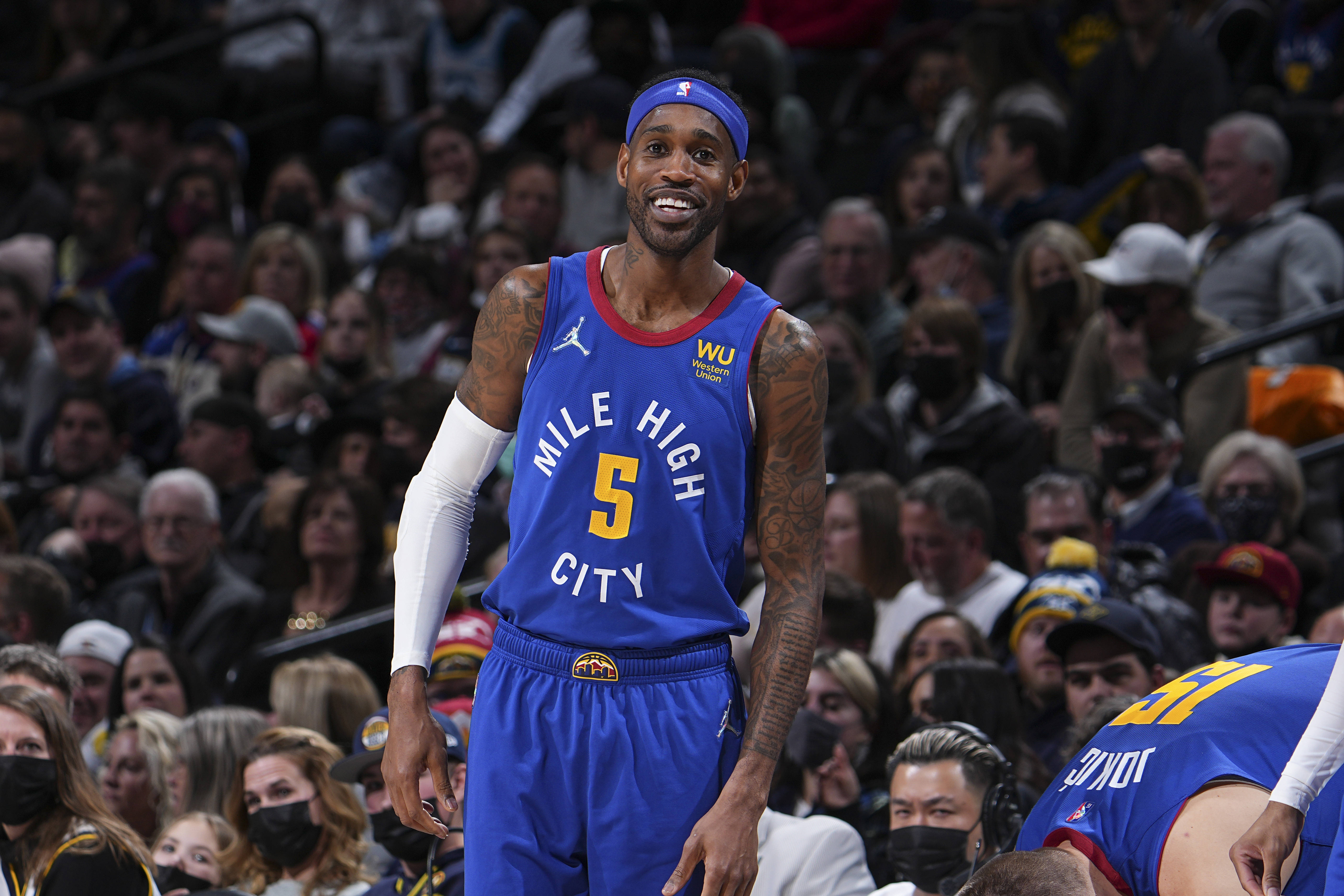 清晨突围战来临，丹佛掘金围绕CBA常规赛战术微调，信心回归，高层口径保持一致(今日cba总决赛g3大战回顾激战四节)