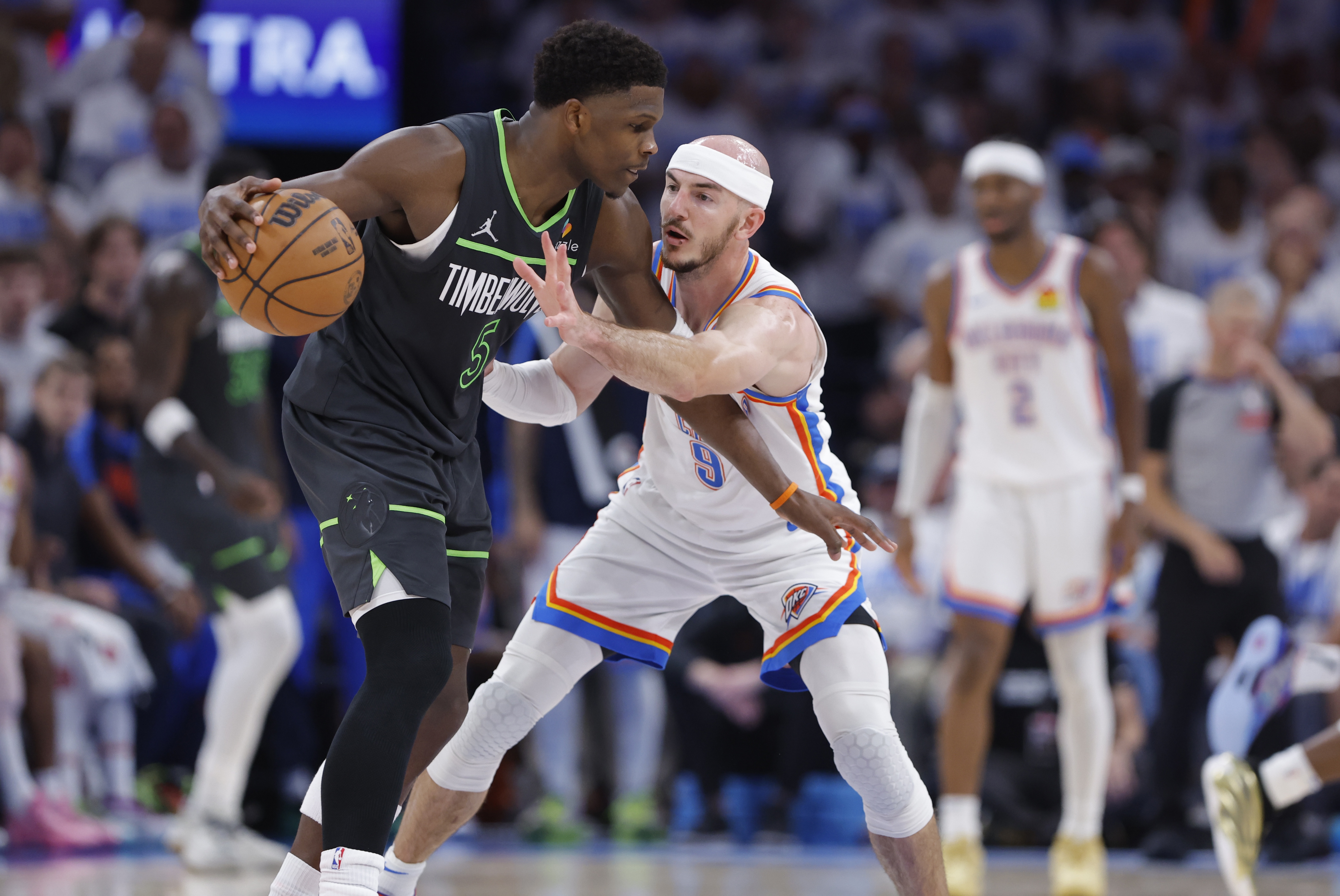 俄克拉荷马雷霆国际比赛日战术微调，志在英超名次提升，态度坚定，赛程密集仍需轮换的简单介绍