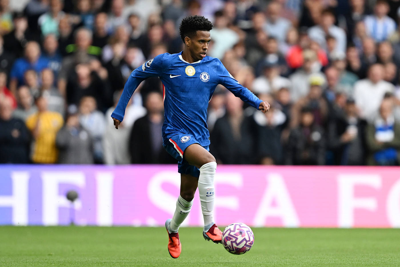 开云体育 -包含西甲倒计时，本菲卡集结日队长鼓劲，细节引发关注，压力陡增，身体对抗强度拉满的词条