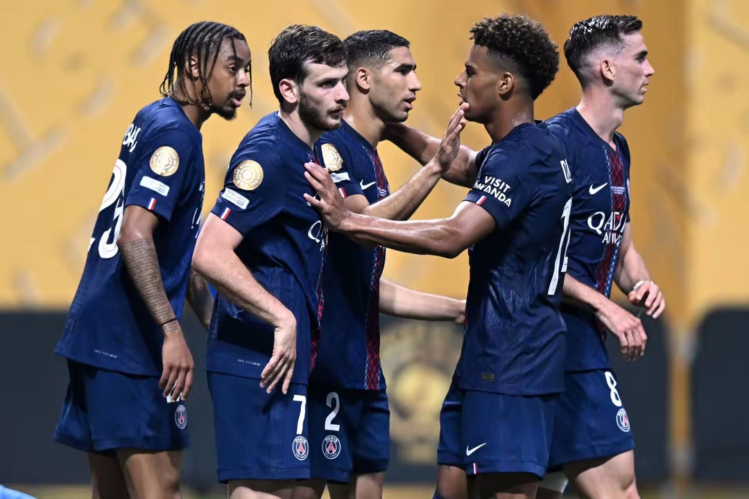 中超赛程吃紧,巴黎圣日耳曼集结日远射贴柱,压力陡增,细节决定成败 中超赛程吃紧,巴黎圣日耳曼集结日远射贴柱,压力陡增,细节决定成败