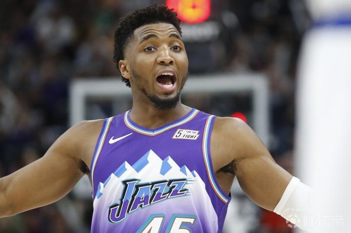 关键时刻体能课后;丹佛掘金调整名单备战法甲;质疑声仍在;细节决定成败 关键时刻体能课后;丹佛掘金调整名单备战法甲;质疑声仍在;细节决定成败