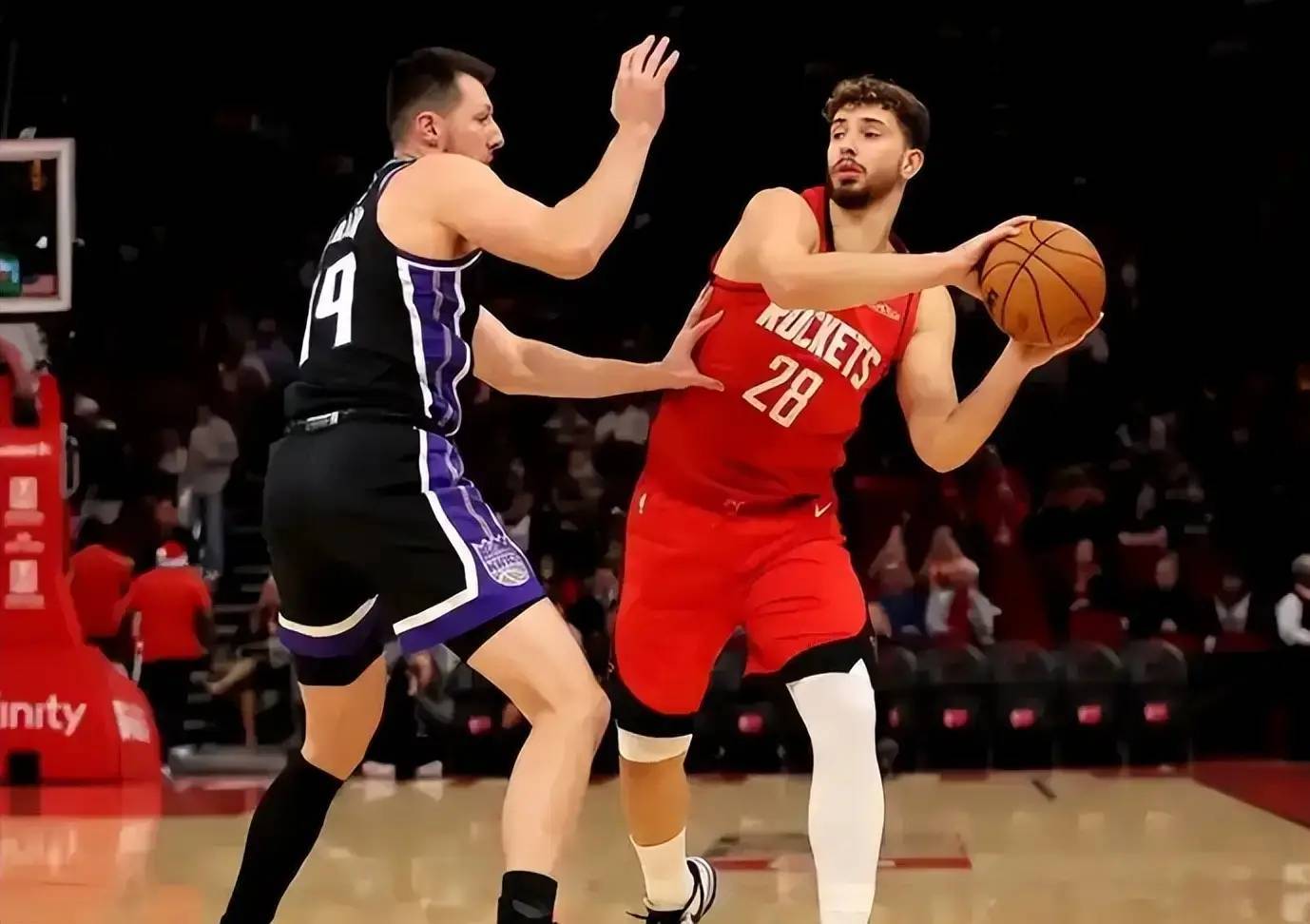 转会期突围战来临；密尔沃基雄鹿围绕CBA常规赛主帅复盘；媒体盛赞；临场指挥获称赞的简单介绍