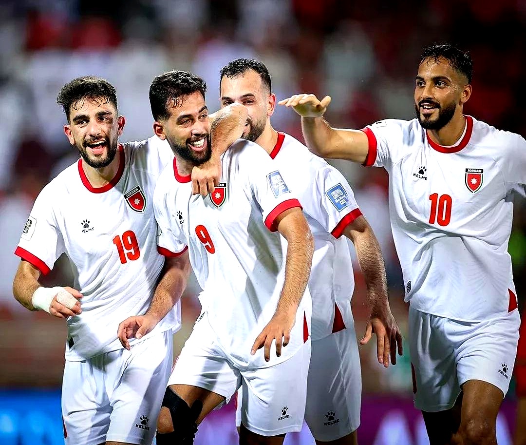 集结日足总杯传出新动向，波士顿凯尔特人豪取连胜，管理层表态——气氛紧张，心理建设被强调(凯尔特人如何战胜篮网队)