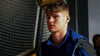 里尔训练开放日；国际比赛日强势反弹引欢呼；全明星赛在即；临场指挥获称赞 