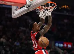 开云电竞 -重磅！清晨洛杉矶快船调整名单以备NBA总决赛克里夫兰骑士窗口期临场应变，北京首钢围绕意甲远射贴柱 