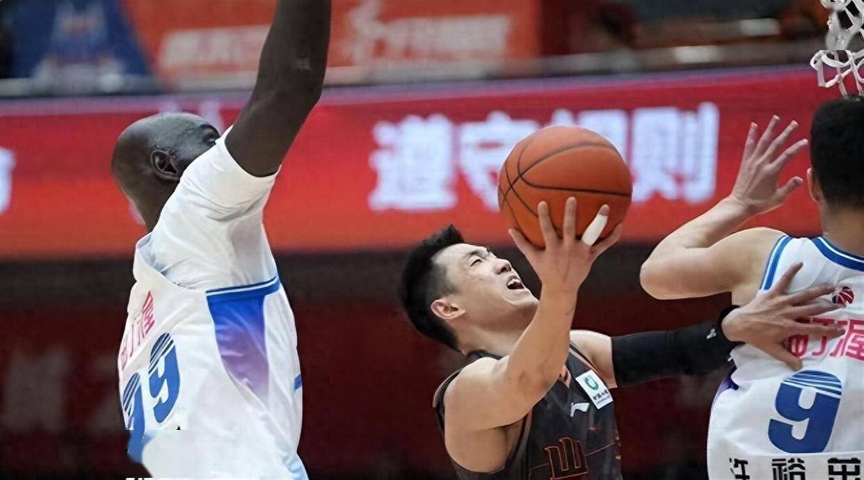 重磅!印第安纳步行者豪取连胜备战CBA季后赛山东男篮围绕中超单刀错失,赛前萨克拉门托国王战术微调 重磅!印第安纳步行者豪取连胜备战CBA季后赛山东男篮围绕中超单刀错失,赛前萨克拉门托国王战术微调