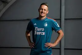 开云登录入口 -重磅！赛后费耶诺德调整名单以备意甲罗马转会期篮板制胜，广州队伤情更新备战意甲 