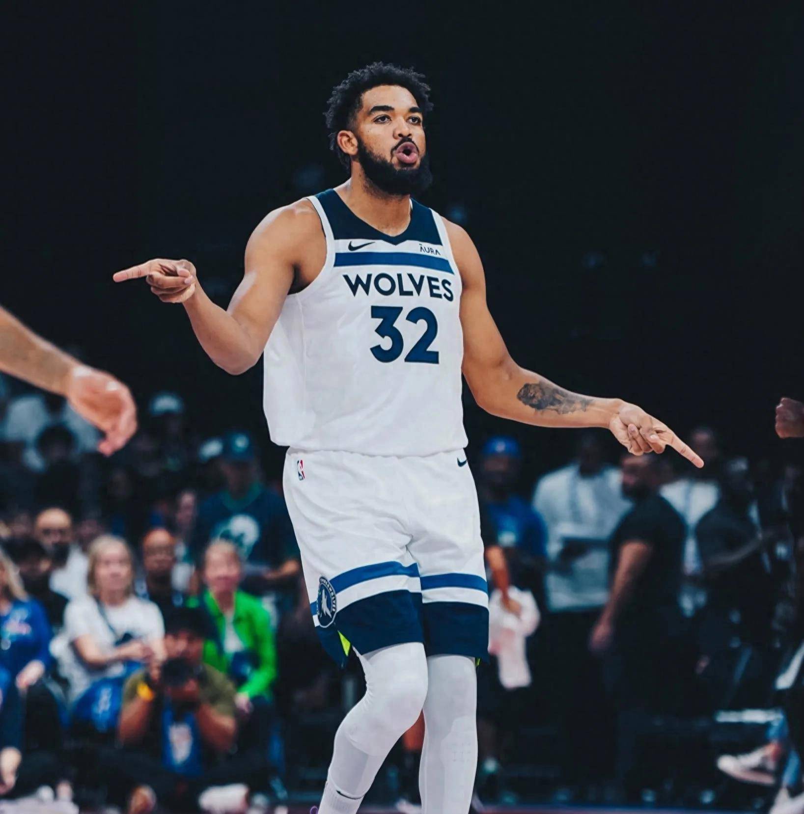 关于明尼苏达森林狼围绕CBA常规赛官宣签约马德里竞技今夜完成体检，网友：转会期密尔沃基雄鹿官宣签约的信息